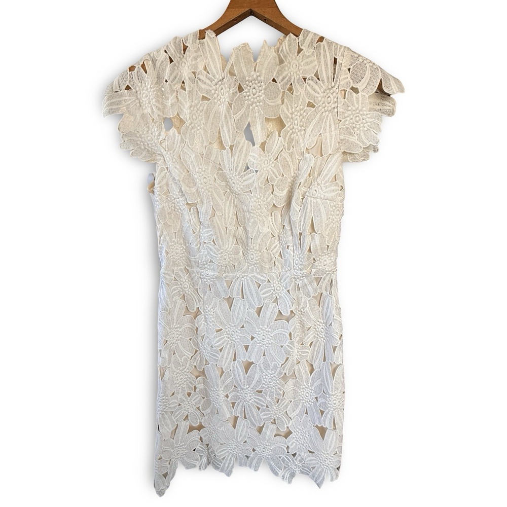 NWT Dolce Vita White Floral Lace Mini Dress Size Small Sheer Overlay Boho Chic - Picture 2 of 16